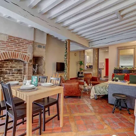 Апартаменты L'authentique I Centre Historique Charme Colombage